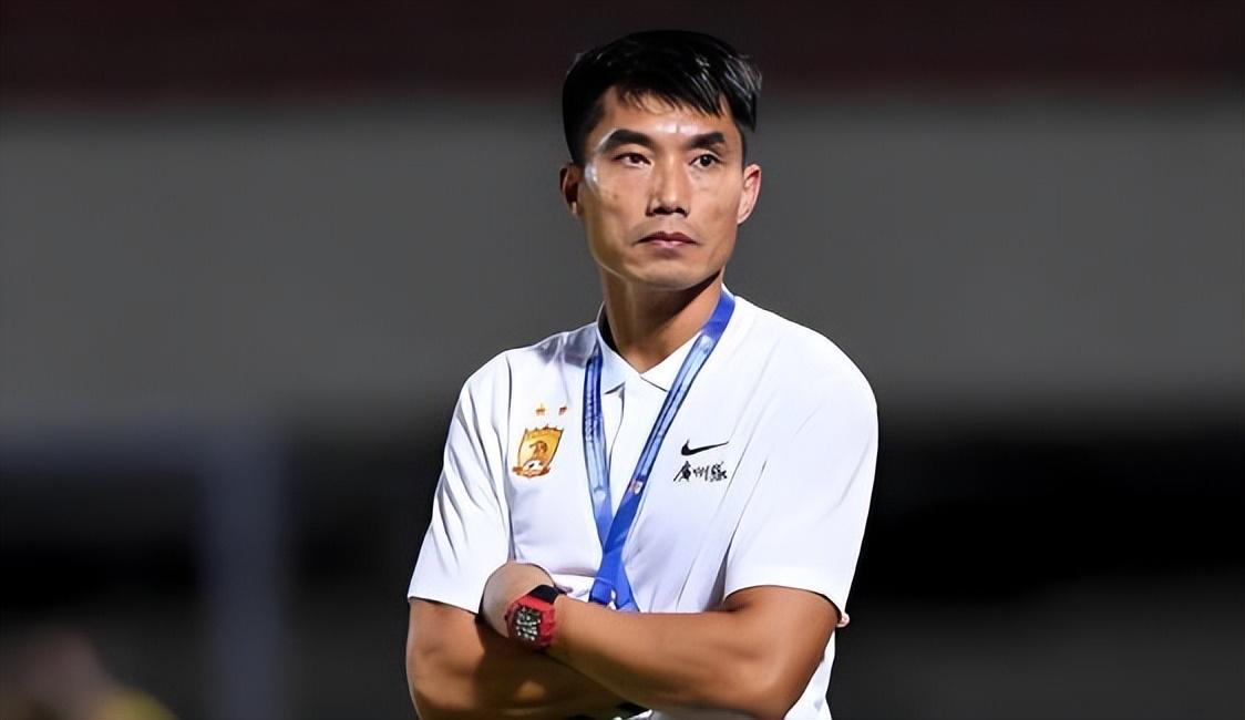 单欢欢上赛季一球未进，却依然没被送走，未来有希望被郑智重用